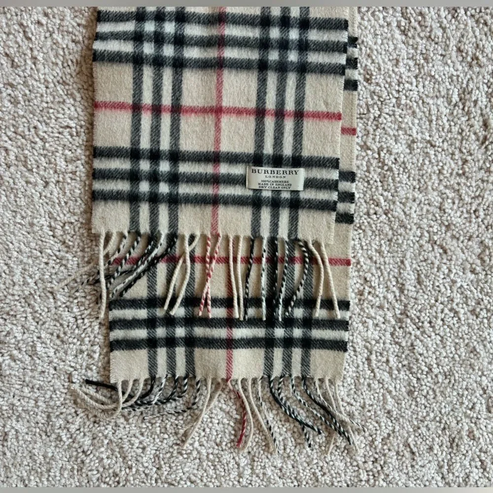 EUC Burberry Children’s Check Cashmere Scarf